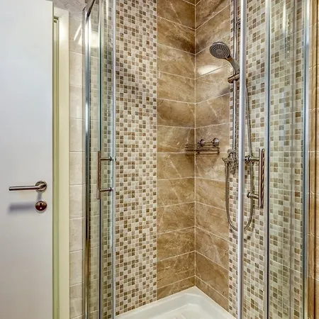 Apartment Nina Pazin *